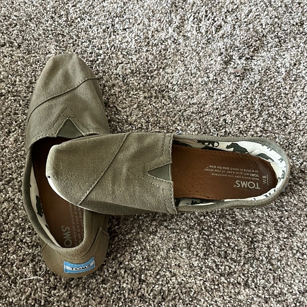 TOMS flats olive green